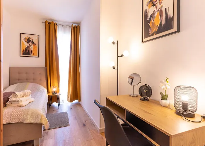 Gold With Free Parking Apartament Pula