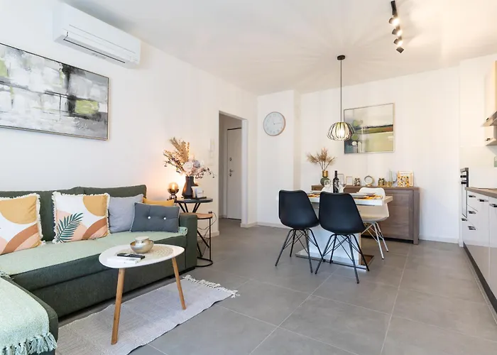 Gold With Free Parking Πούλα