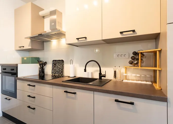 Gold With Free Parking *