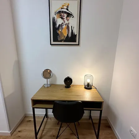 Apartment Gold