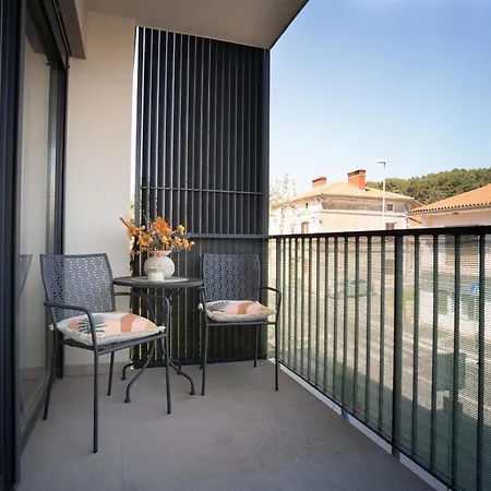 Gold With Free Parking Apartman Pula
